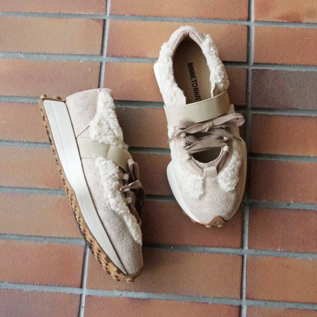 レースアップベルトスニーカー【26M06】OFF WHITE