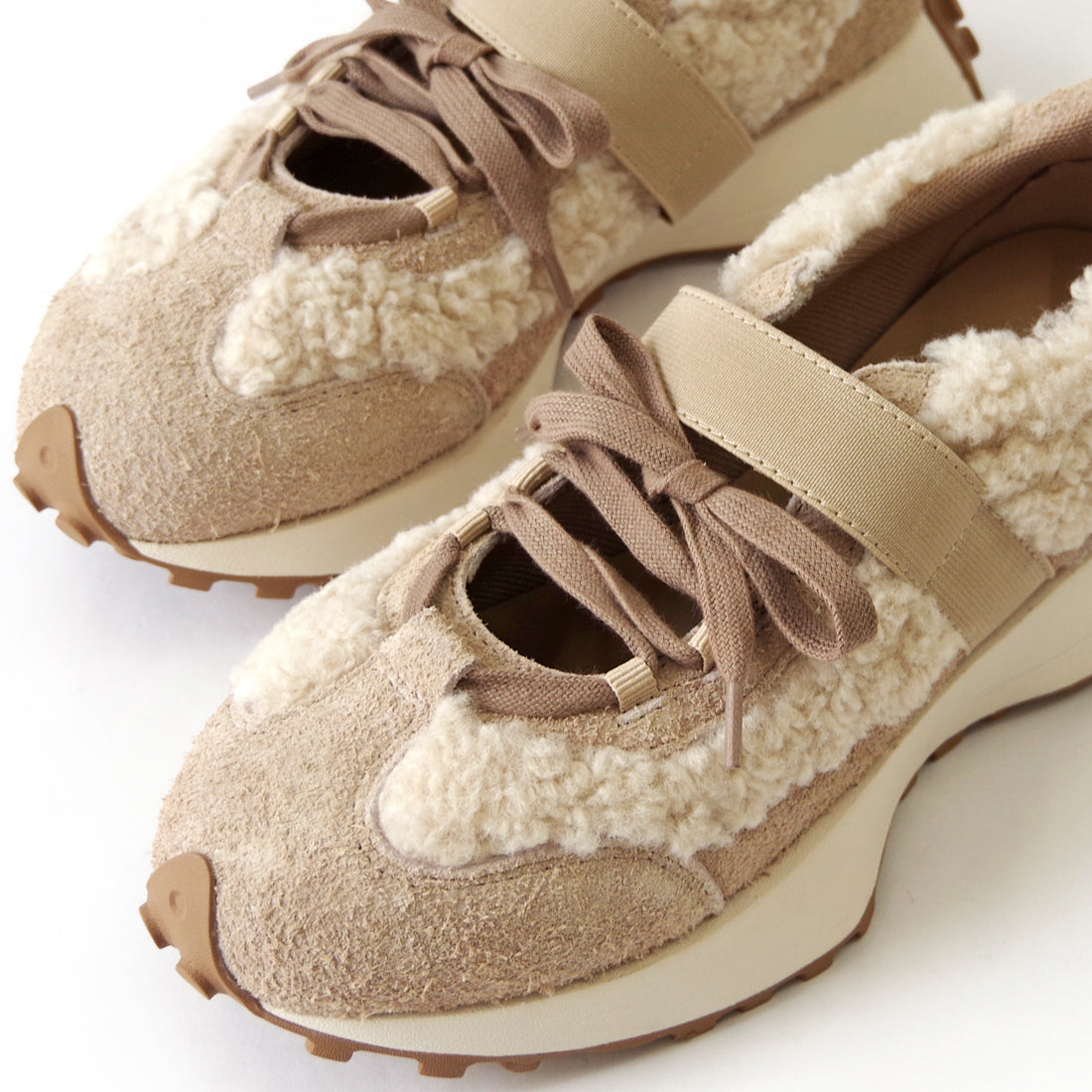 レースアップベルトスニーカー【26M06】OFF WHITE