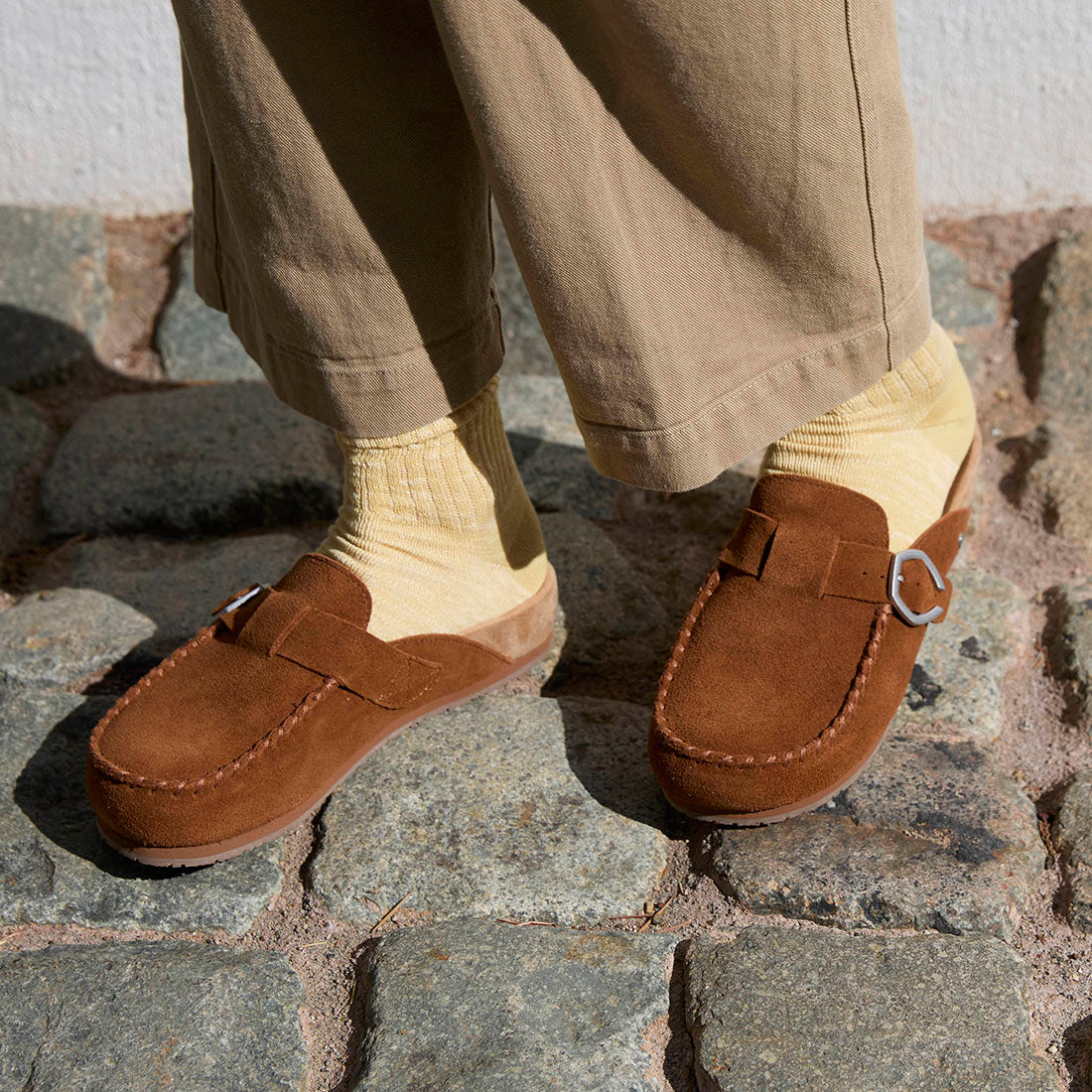 クロッグシューズ【BUCKLE CLOG】BROWN