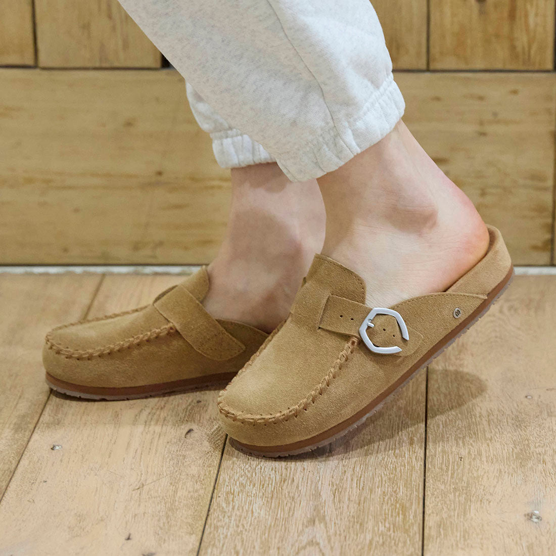 クロッグシューズ【BUCKLE CLOG】CINNAMON
