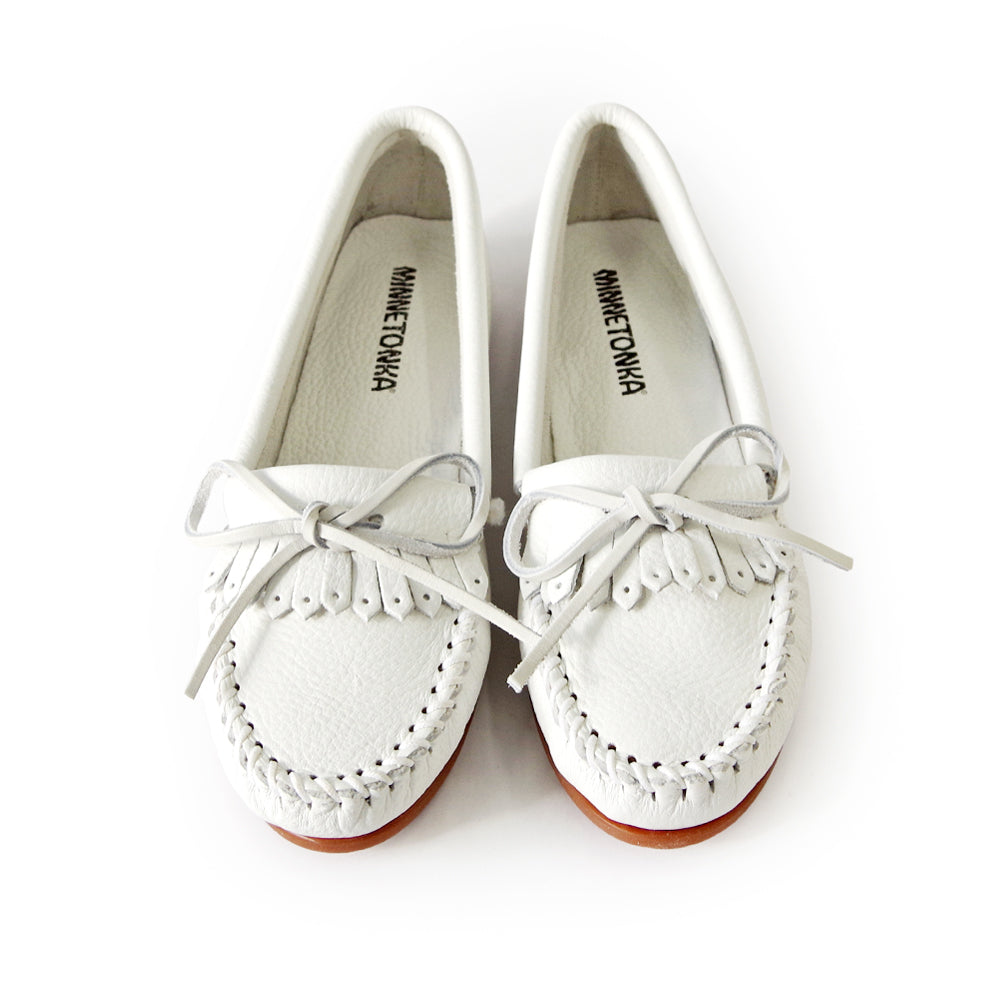 ディアスキン ソフト モック【DEERSKIN SOFT MOC】 WHITE – MINNETONKA
