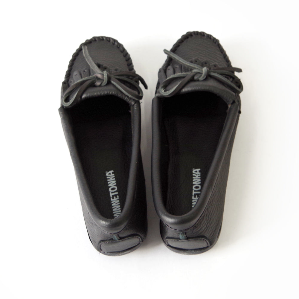 ディアスキン ソフト モック【DEERSKIN SOFT MOC】 BLACK – MINNETONKA