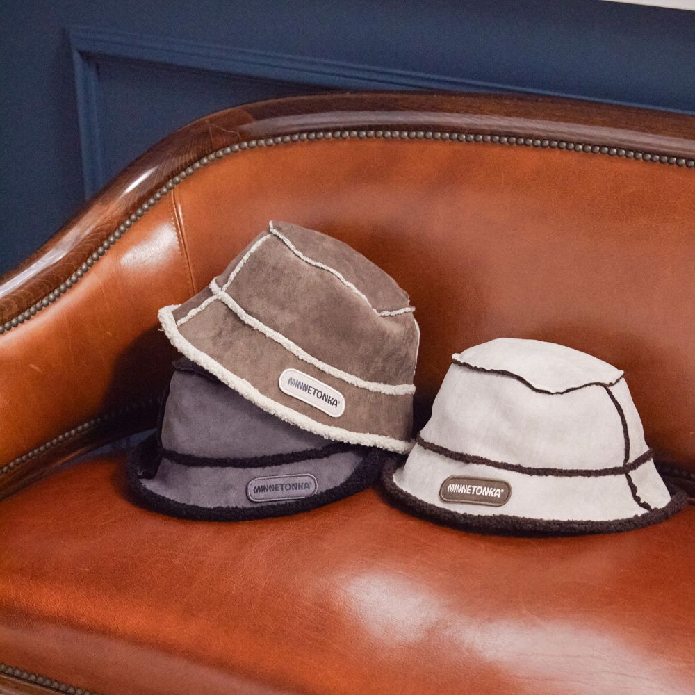 スエード× ボアリバーシブルバケットハット【SUEDE BOA REVERSIBLE BUCKET HAT】 BROWN