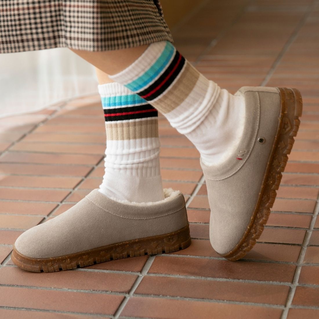 ネバ【NEVA】 SIMPLY TAUPE