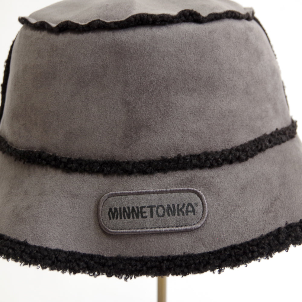 スエード× ボアリバーシブルバケットハット【SUEDE BOA REVERSIBLE BUCKET HAT】 GREY