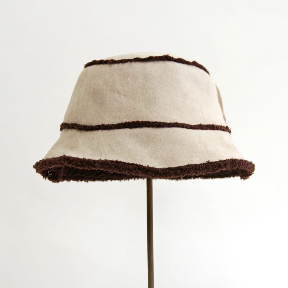 スエード× ボアリバーシブルバケットハット【SUEDE BOA REVERSIBLE BUCKET HAT】 BROWN