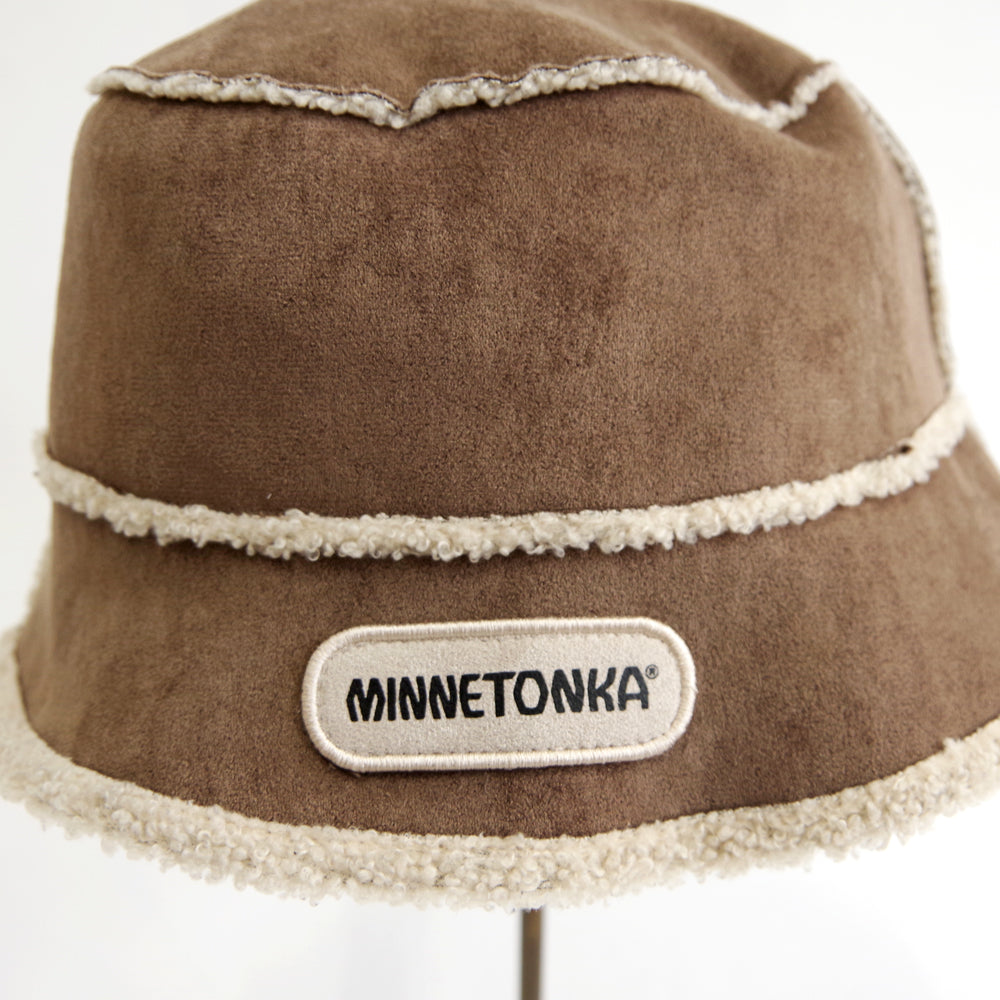 スエード× ボアリバーシブルバケットハット【SUEDE BOA REVERSIBLE BUCKET HAT】 BROWN